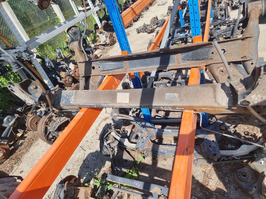 punte spate dacia duster 2019