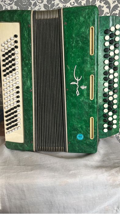 Музыкальный инструмент