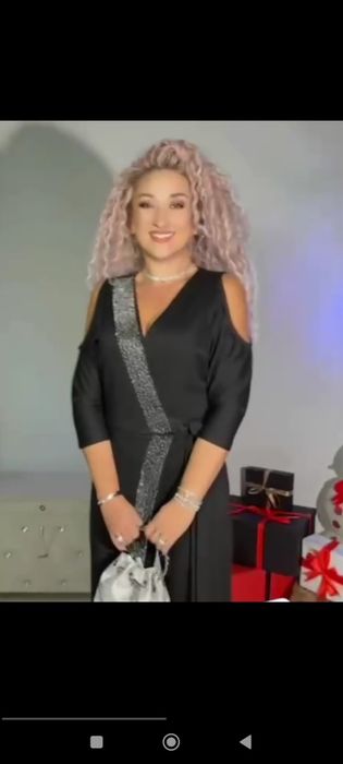 Продам вечерний комбинезон с камнями