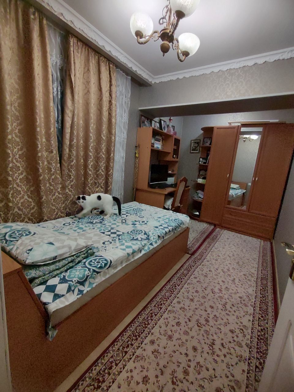 Продаётся 4 комн квартира 125кв² квартира Спецплан ул.С.Азимова