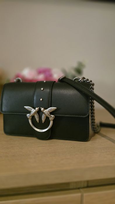 Дамска чанта PINKO сребристо лого