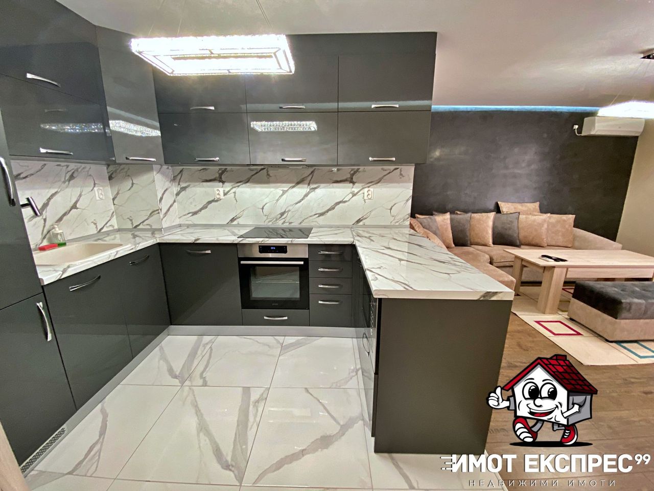 Продава се Двустаен апартамент в Асеновград - 55 кв.м за 6 €/кв.м - Снимка #8
