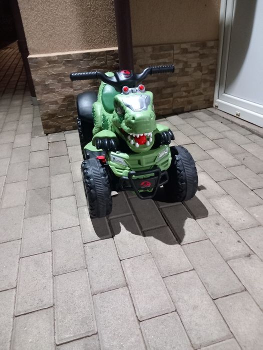 Vând ATV pentru copii electric