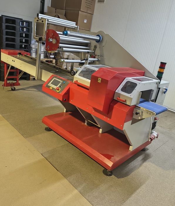 Masina ambalat FLOWPACK Victoria 600 DM