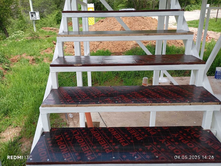 Метални конструкции и мобилни заваръчни услуги