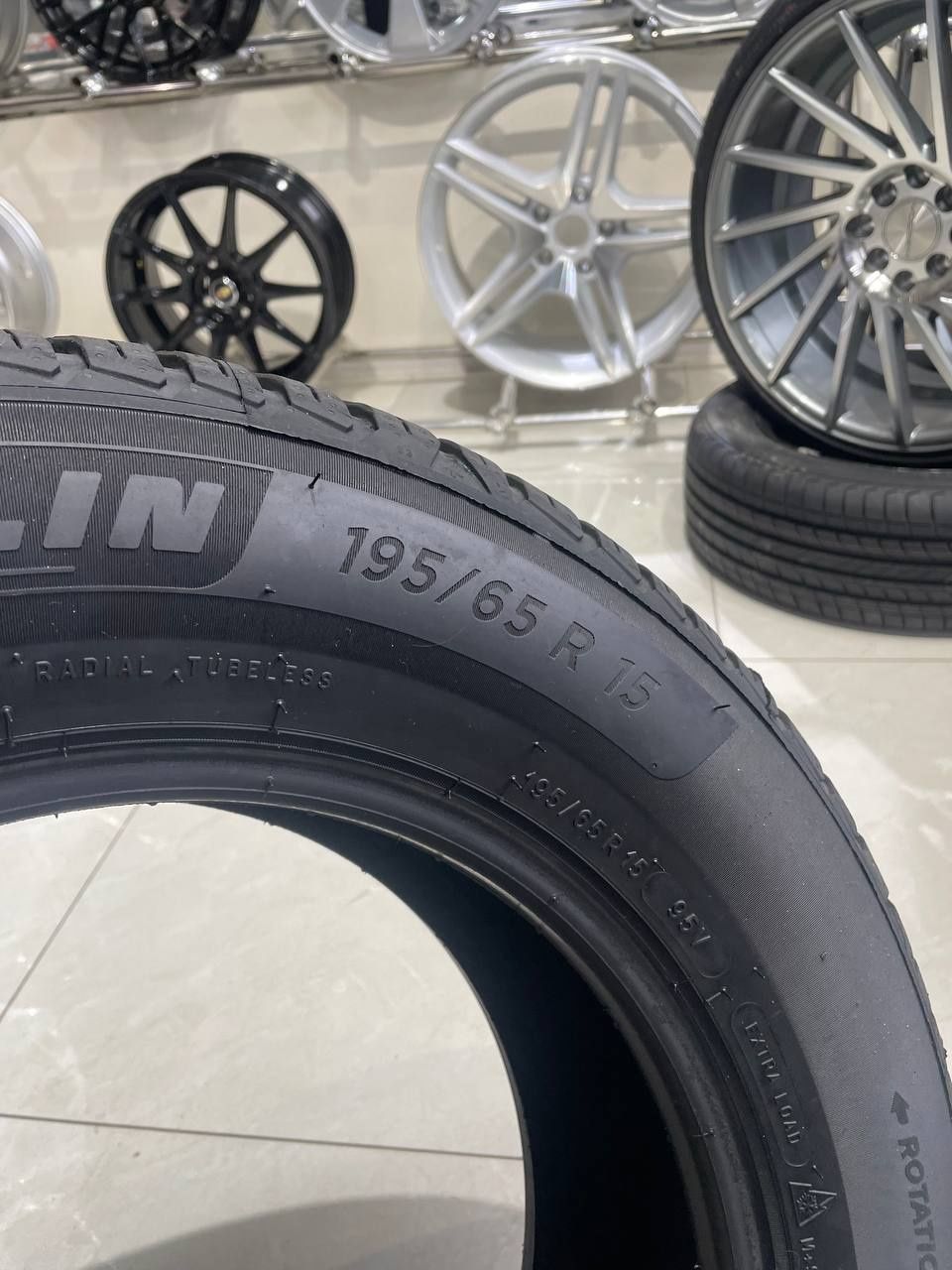 Balon shina Michelin 195/65R15