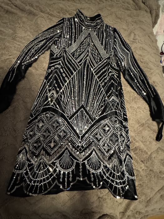 Нова Рокля с паети