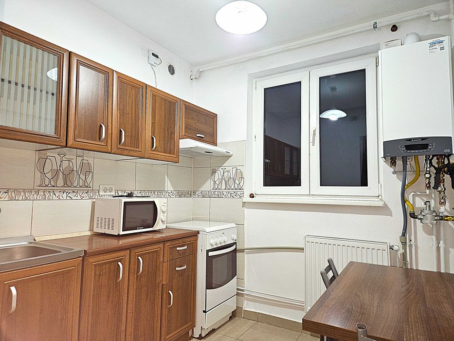 Apartament 2 camere, cu Centrala Termica Proprie, Calea Romanilor Arad