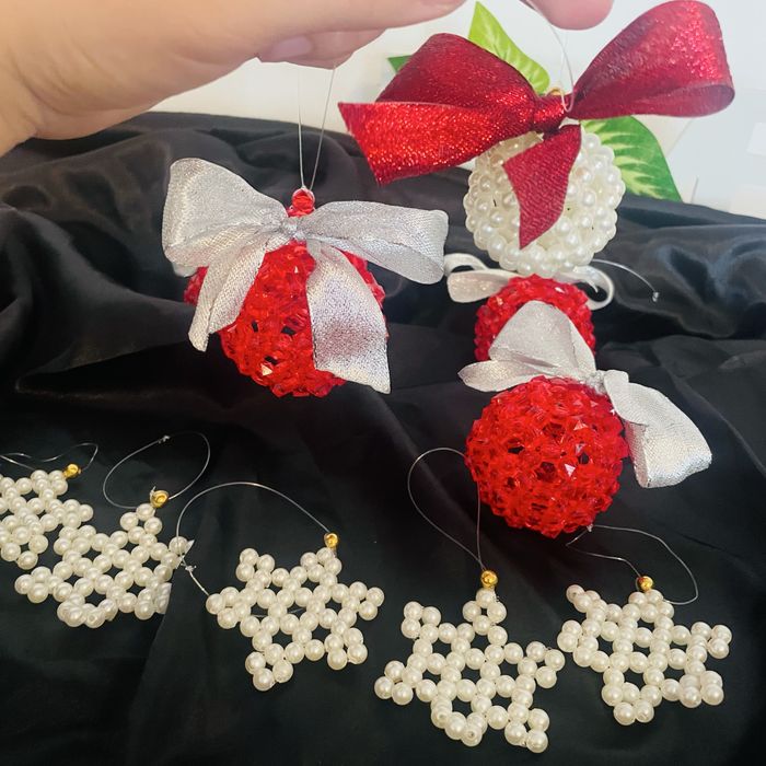 Globulete si stelute