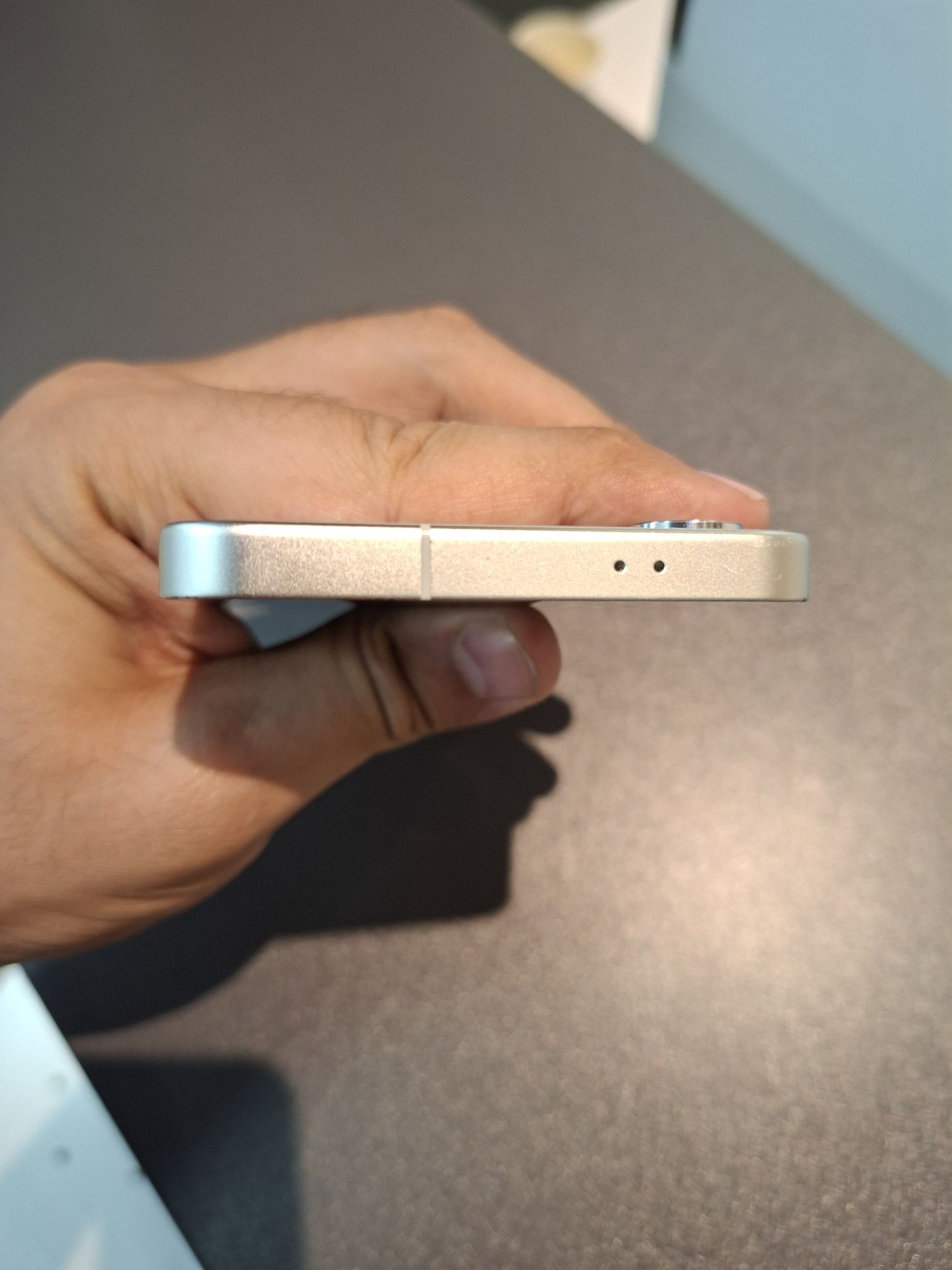 Продам свой телефон Samsung S24 Vietnam 8/256