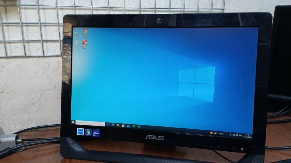 Моноблок Asus et2011e