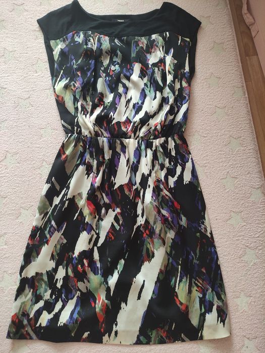 Продам платье женское