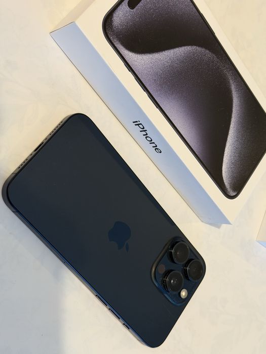 Iphone 15 pro max inca in garantie