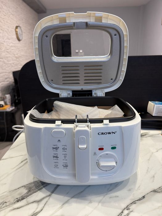 Фритюрник Crown 2.5л 1 800w