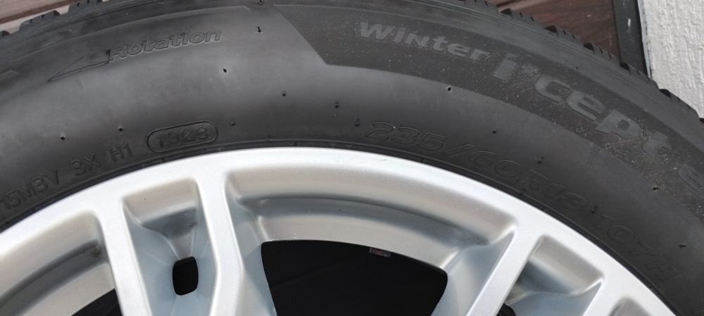 Jante aliaj originale Land Rover 5x108 R18 anvelope 235/60 Hankook noi