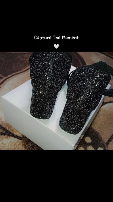 Сандали на ток .