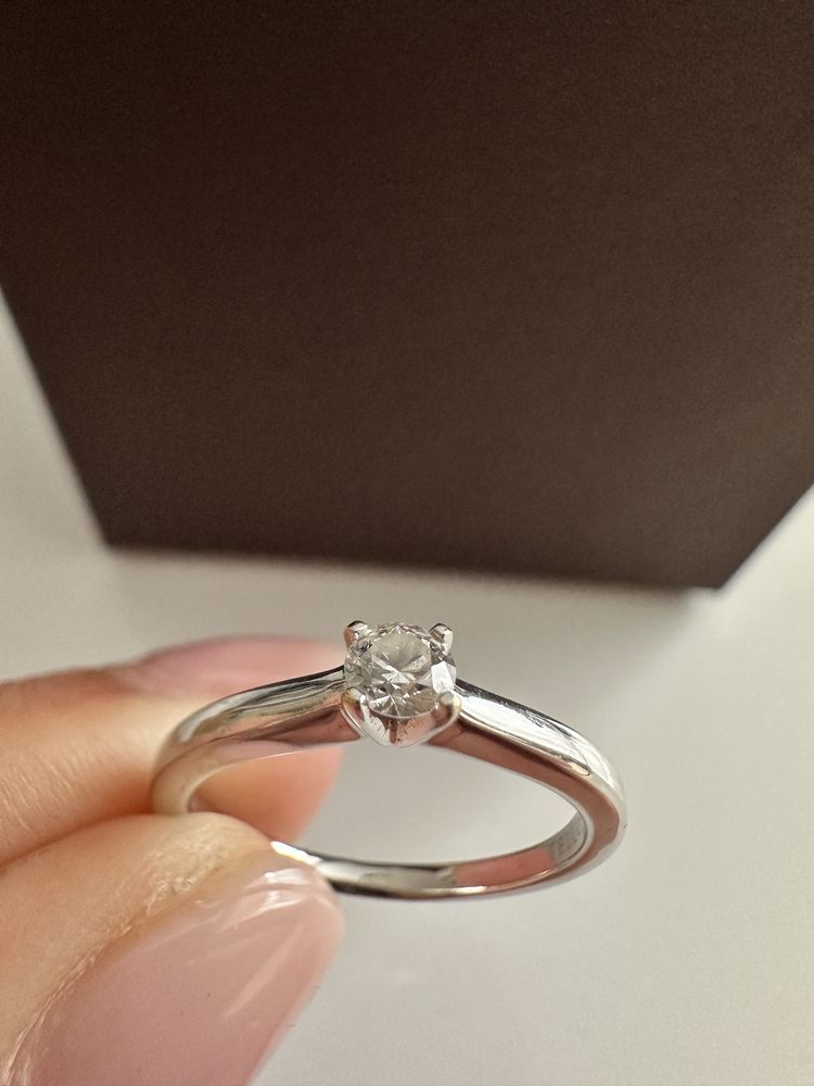 Vand inel logodna cu diamant