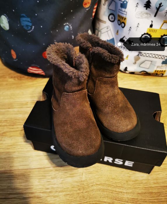 Vând ghetuțe baieti
Vând ghetuțe de băiețel, mărimea 23 și 24. Deta