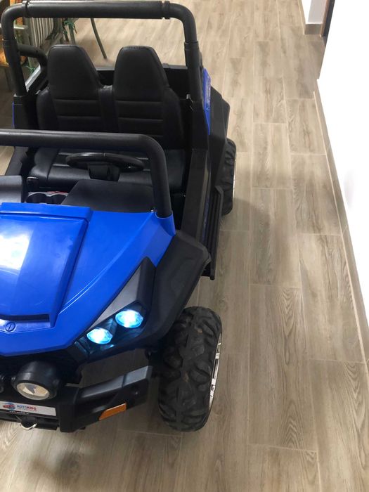 Masinuta electrica copii cu 2 locuri