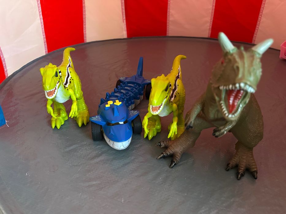 Интерактивни играчки със звукове