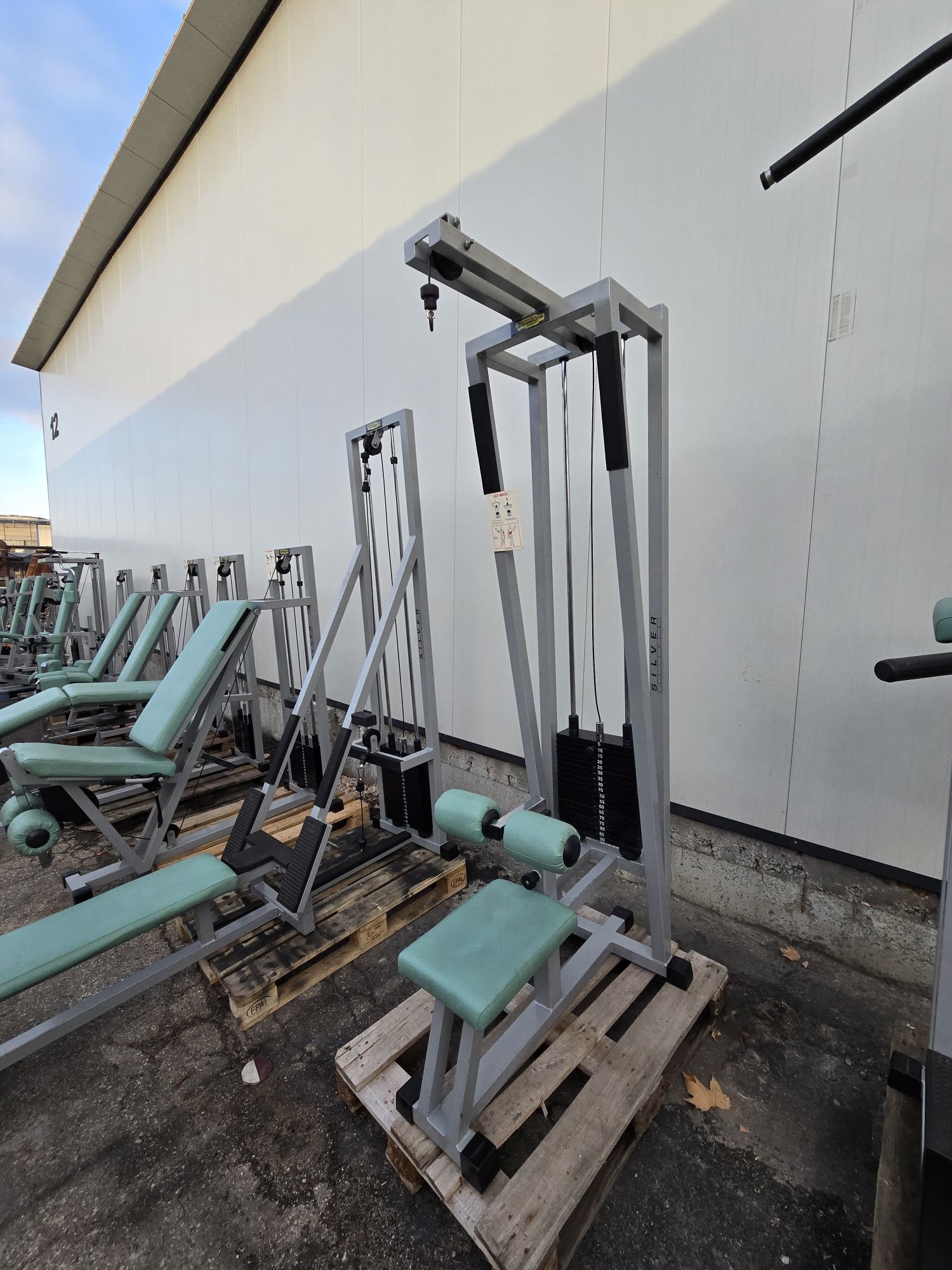 Technogym 15 ретро машини техноджим ( но чисто нови) без забележки set