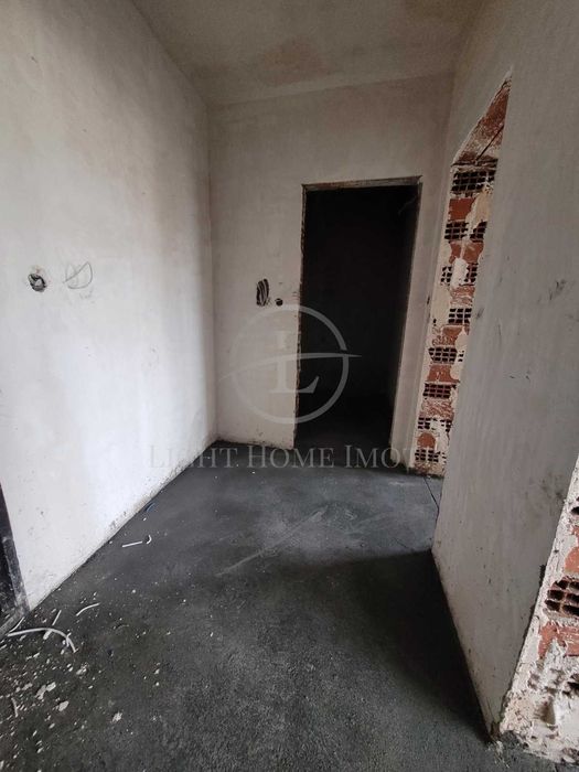 Продава се Тристаен апартамент в Пловдив, Остромила - 92 кв.м за 1153 €/кв.м - Снимка #6