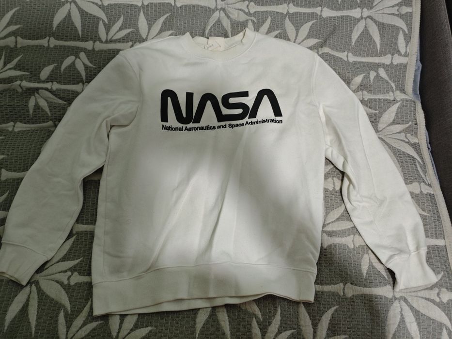 Продам свитшот Nasa от бренда H&M, размер: М, г. Алматы