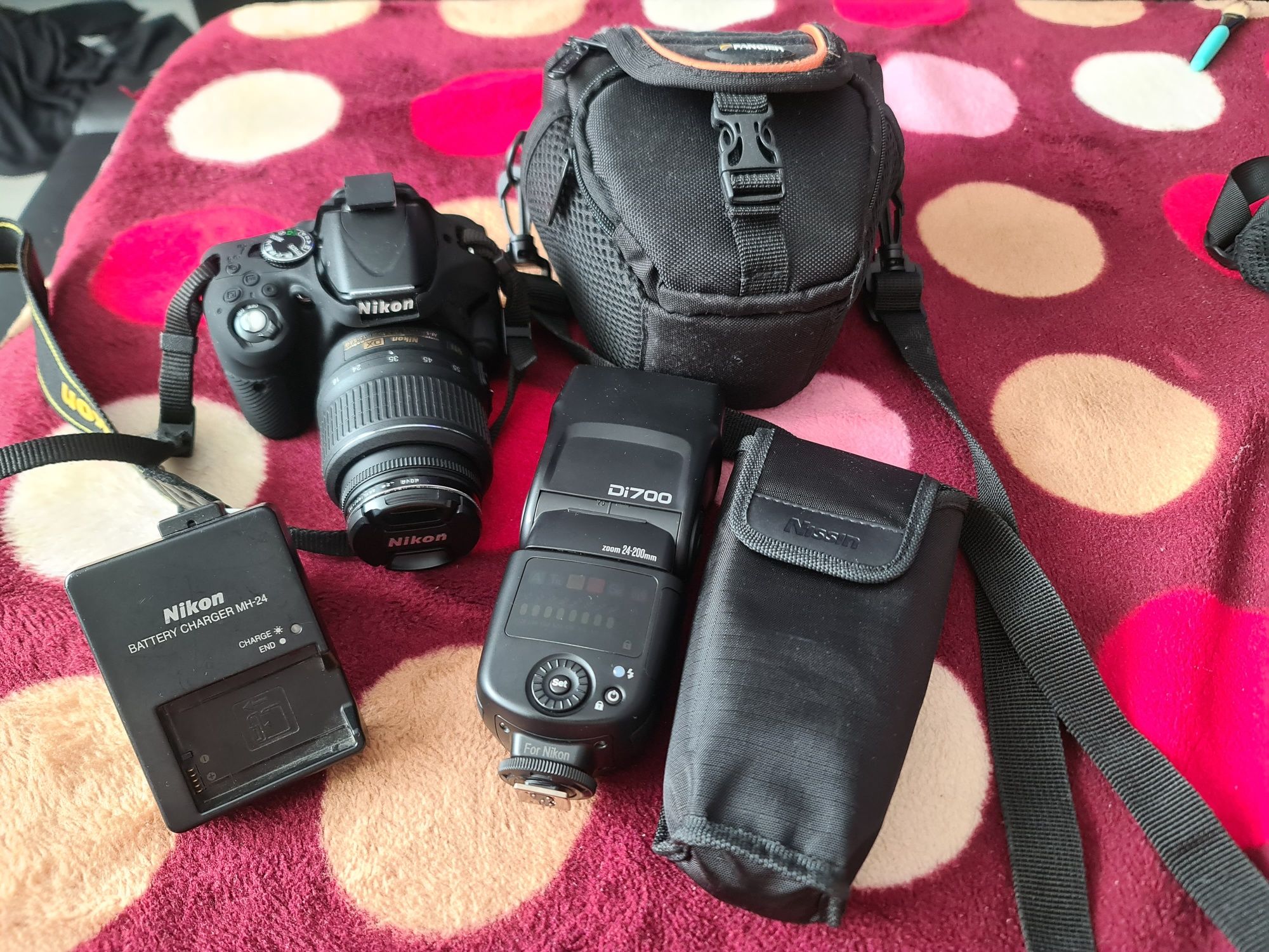 Kit foto complet nikon d5100 obiectiv blit husa