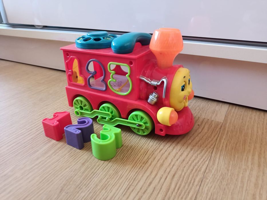 Jucarie muzicala interactiva