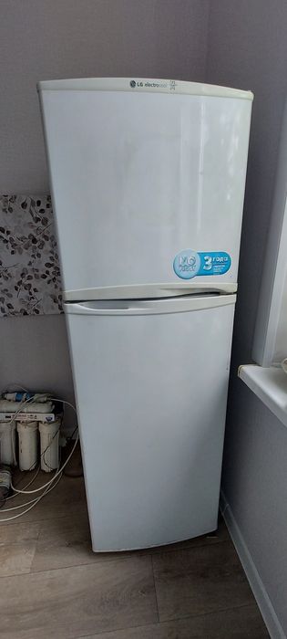 Холодильник  LG, 1,65×0,52