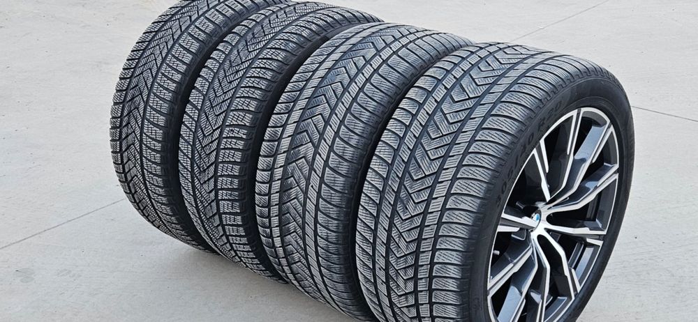 Jante BMW X5 G05 X6 G06 M echip iarna 305 40 20 / 275 45 20 Pirelli