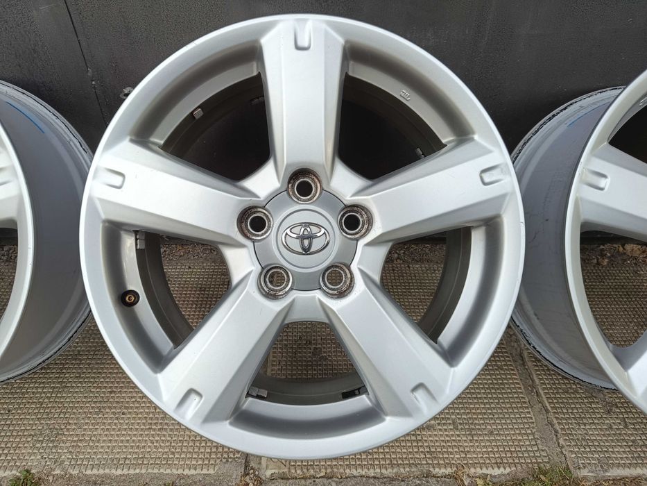 ОРИГИНАЛНИ джанти 17 ' 5х114,3 ТОЙОТА РАВ 4 / TOYOTA RAV4 ET45 7J 66,1
