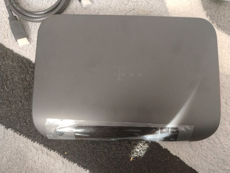 Продавам  рутер  много запазен не отварян