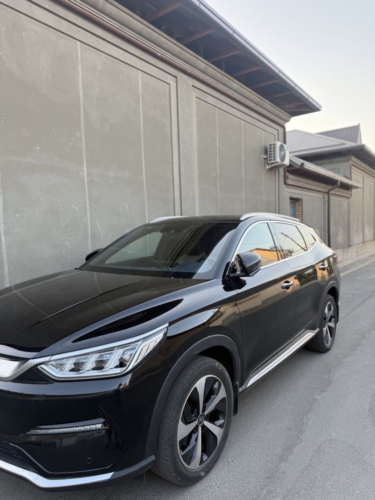 BYD SONG Plus flagship