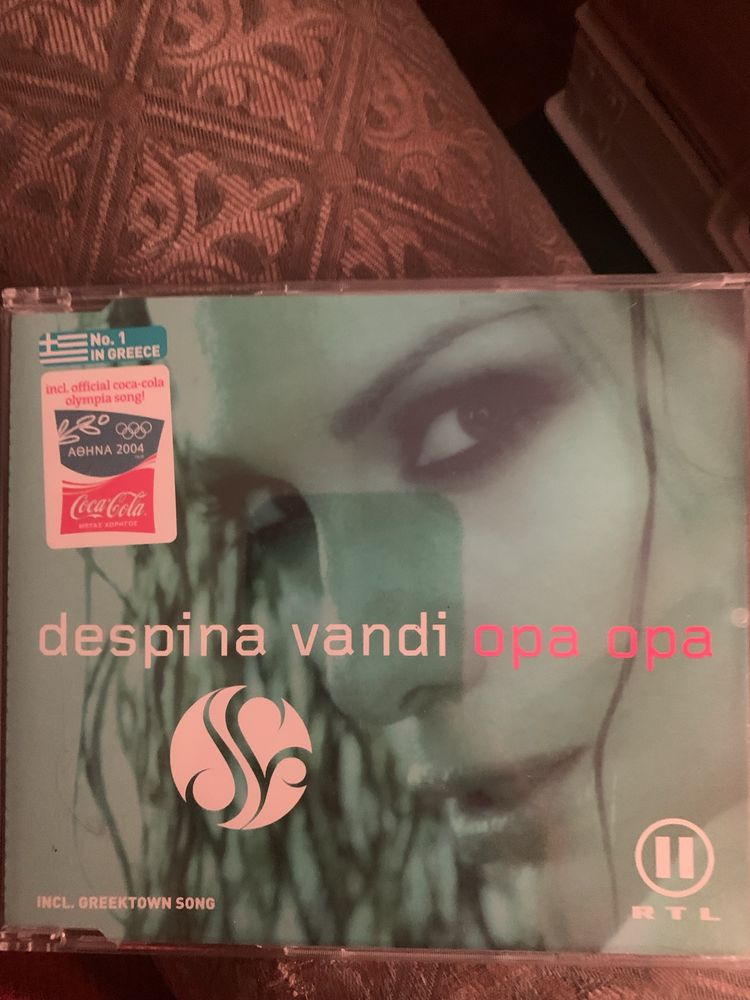 Maxi cd single top hitove 90yars