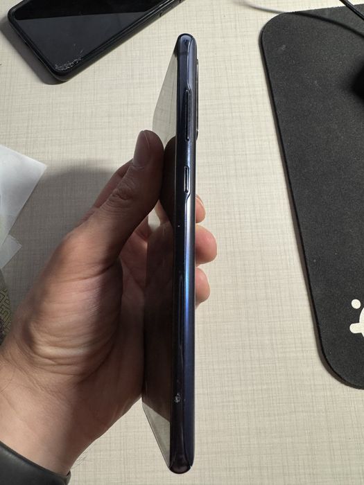 Samsung S20 FE 6/128gb