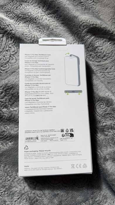iPhone 17 pro max techwoven case black