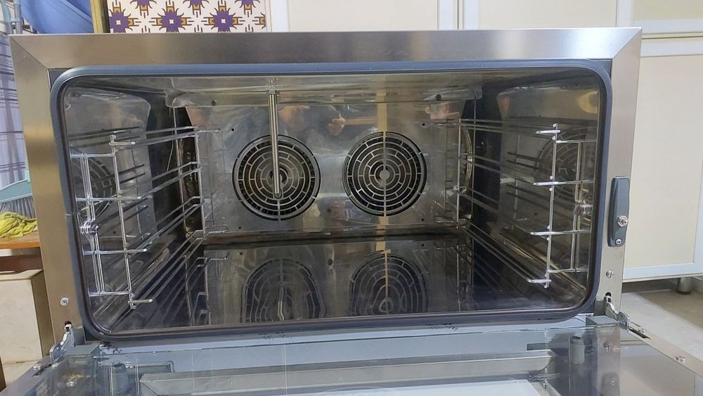 Продам UNOX  Печь Конвекционная электрическая