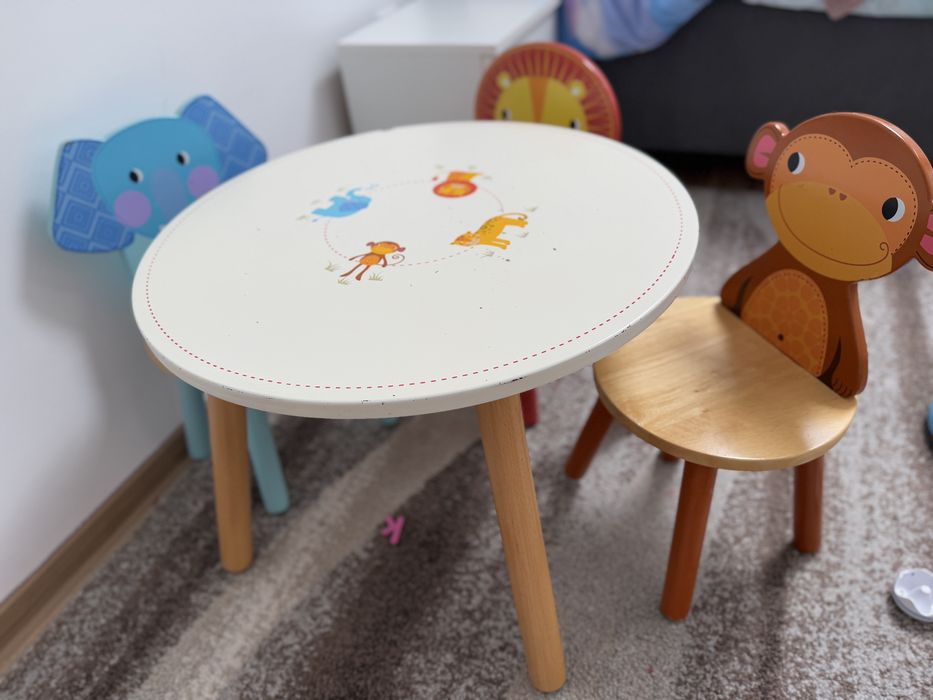 Set masa si 4 scaune copii Tidlo