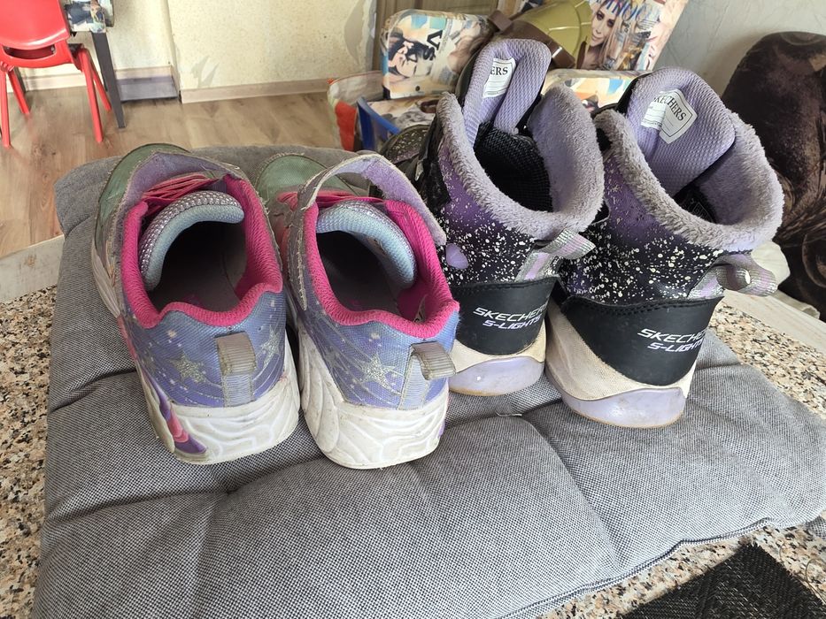 Sketchers  waterproor