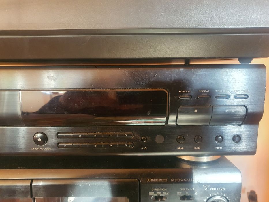 se vinde sd player kenvood dp 3040