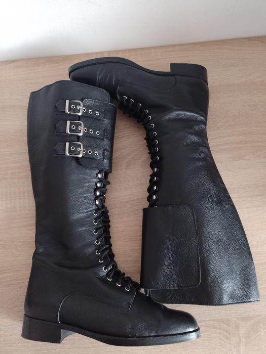 Cizme lungi cu șiret