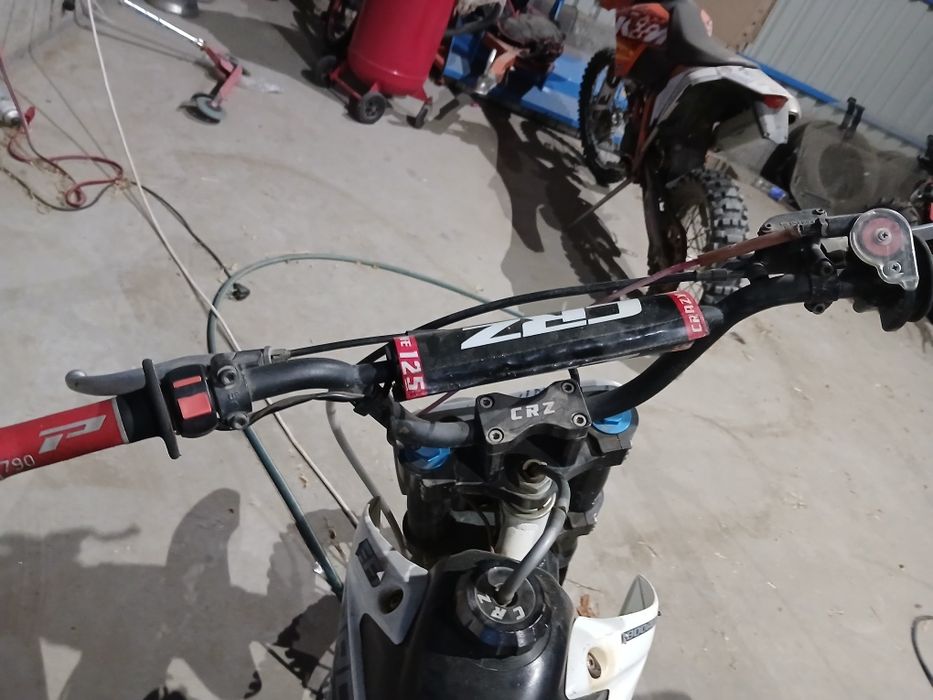 Vând cross 125cc