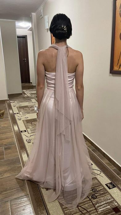 Дълга официална розова рокля