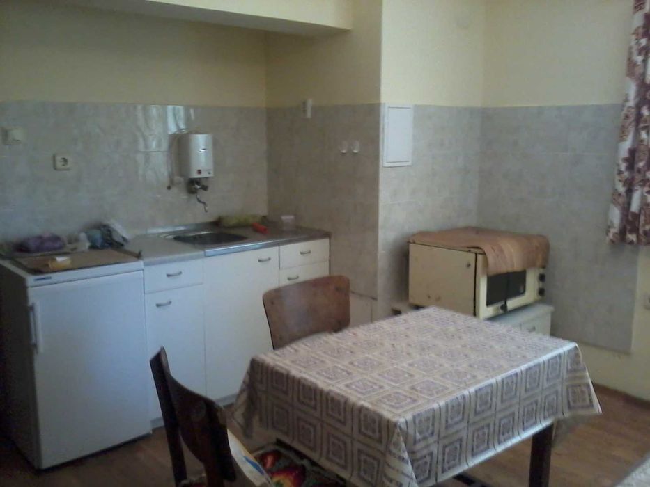 Дава се под наем  в София, Бенковски - 30 кв.м за 163.2 € - Снимка #1