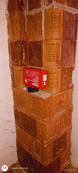 Vând 3 sobe teracota
