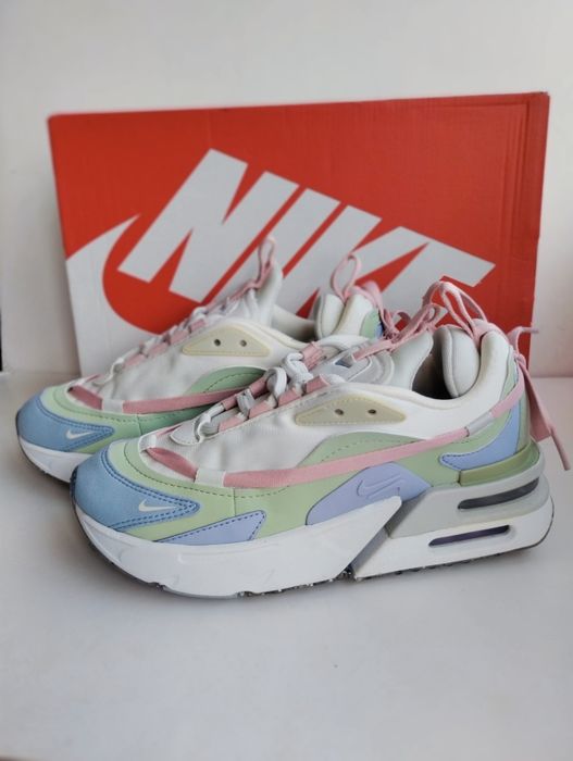 Нови Nike AIR MAX FURYOSA White//Purple Дамски Маратонки Номер 38,5