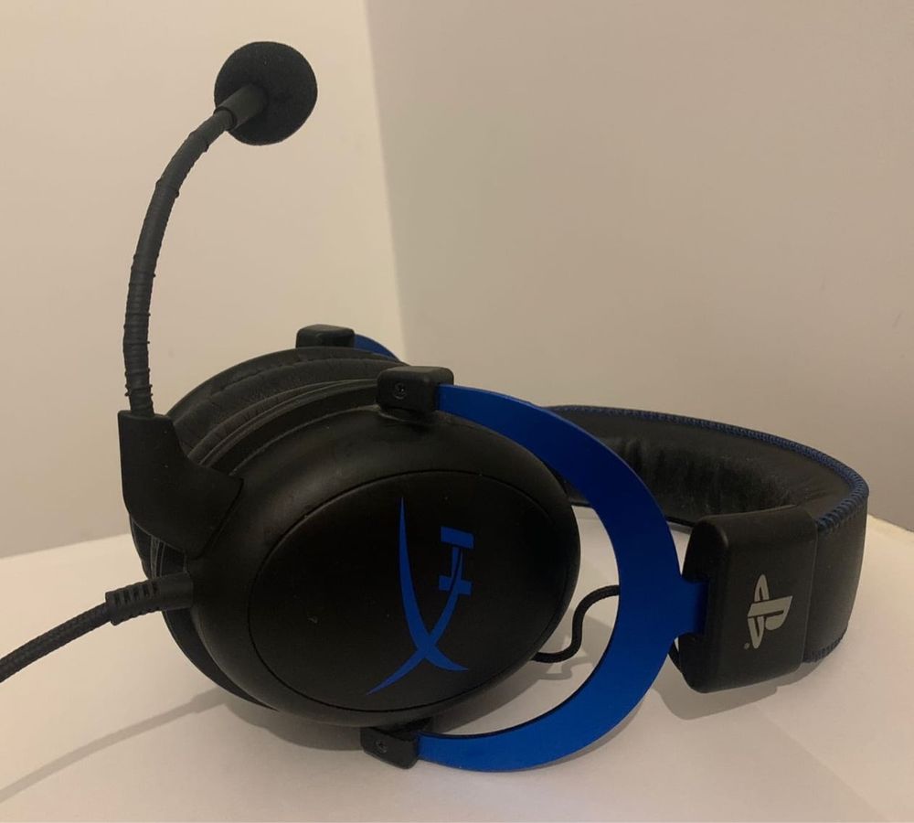 Игровые наушники HyperX cloud blue PS4/PC