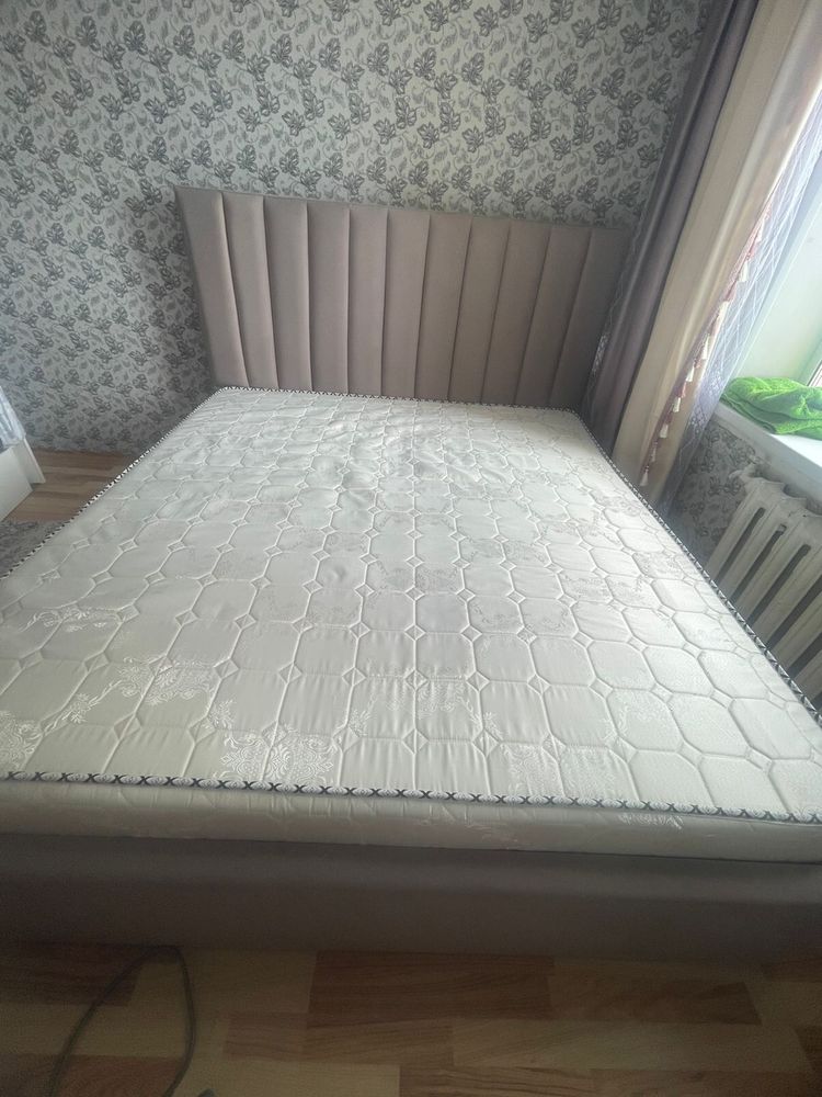 Продам спальный кровать