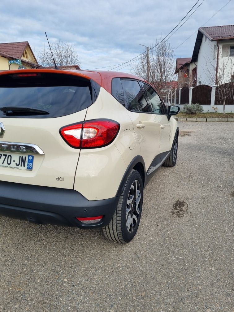 Vând Renault Captur 1.5/2015